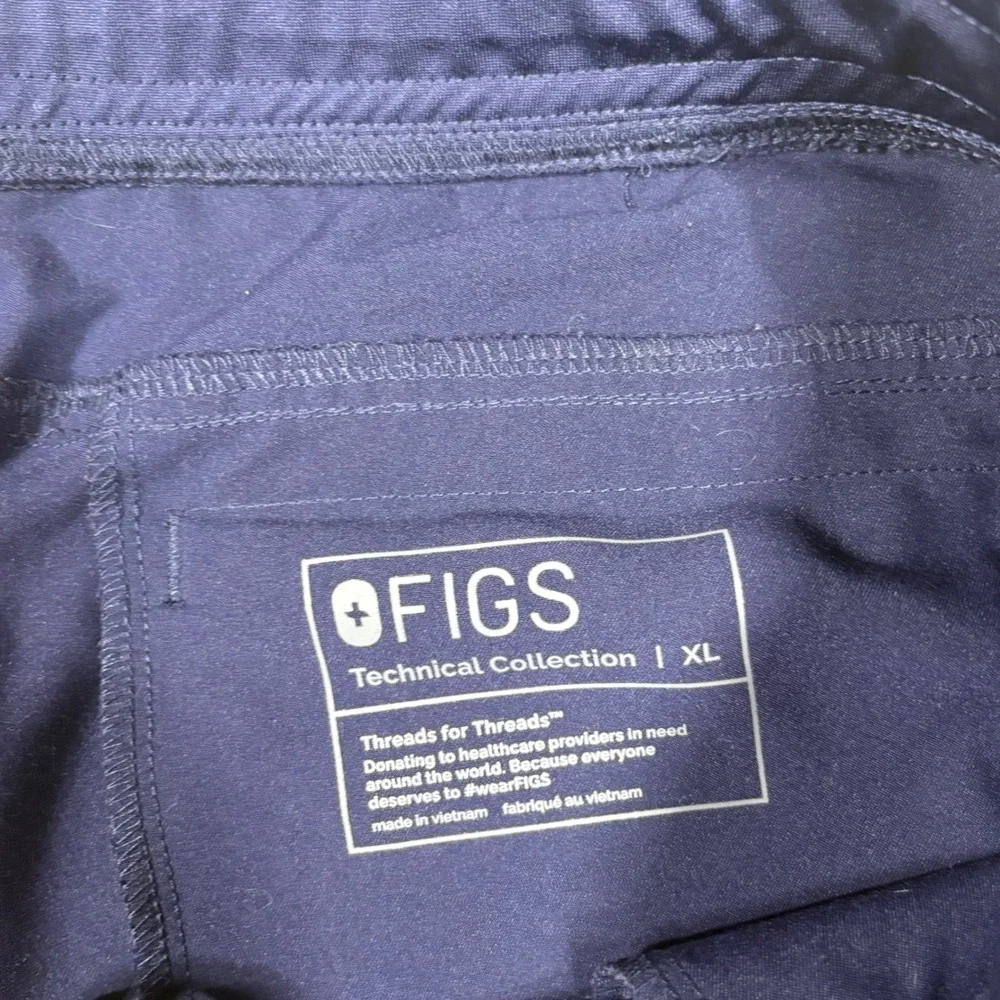 FIGS Technical Collection Men XL Navy Blue Cargo Scrub Pants T2001 Drawstring